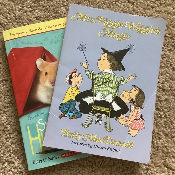 3/$15 🛍️ Children’s Book bundle summer according to Humphrey Mrs Piggle Wiggles - Picture 4 of 5